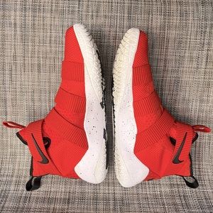 Lebron soldier 11 size 9.5